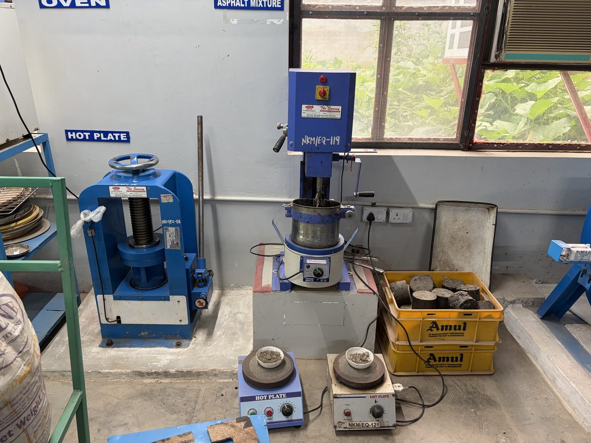 Bituminous Mixture Mixer — view 2 — NKMPV NABL lab, Pinjore