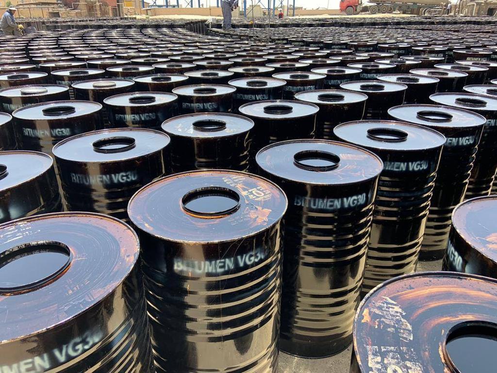 Bitumen testing of VG30 grade bitumen drums used for quality control in road construction projects in India