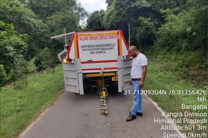 Falling Weight Deflectometer (FWD) 2 Falling Weight Deflctometer Test FWD